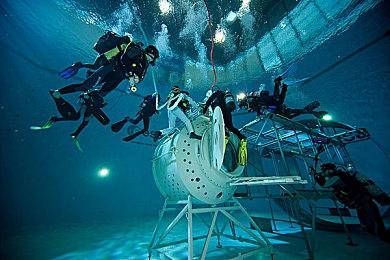 《罗布乐思》游戏服务器掉线三天 总裁亲自道歉